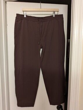 Lululemon Tapered-Leg Mid-Rise Pant 7/8 Length Luxtreme  Espresso Size XL
